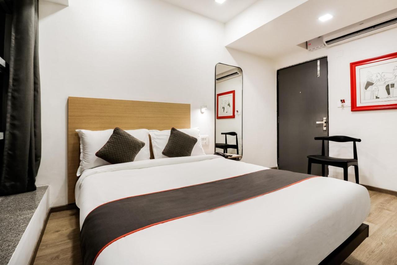 Oyo Townhouse 169 Aqua Corridor Hotel Bhatha Buitenkant foto